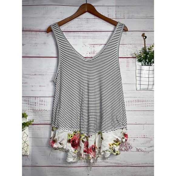 Emory Park Striped & Floral Distressed Hem Tank | Small - Picture 5 of 5